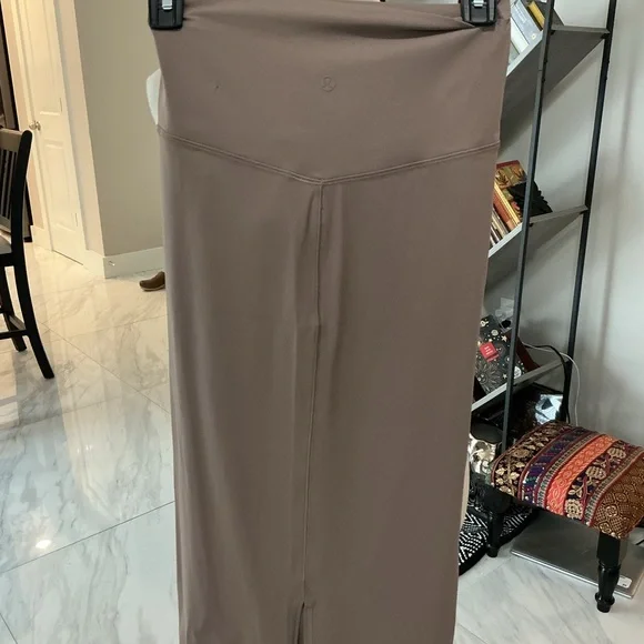 NWT Lululemon athletica Women's Brown Pencil Skirt - Picture 5 of 5